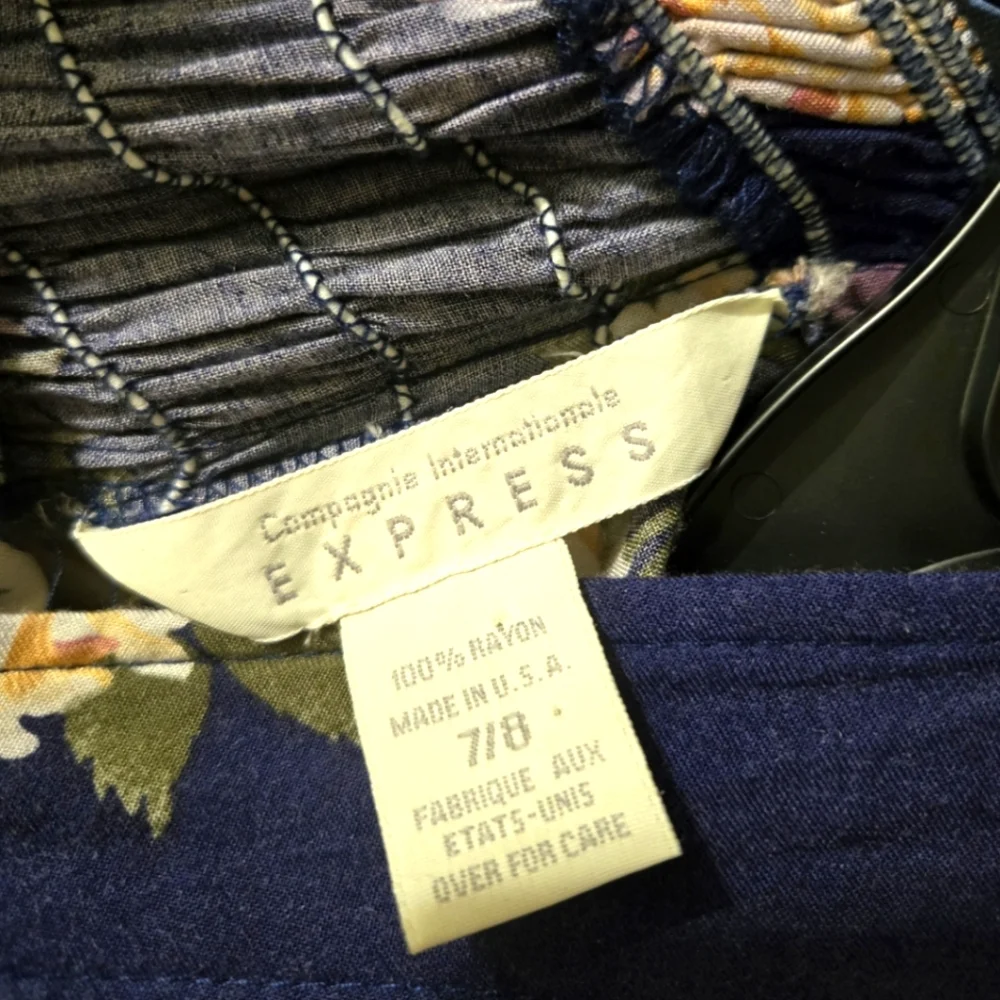 VINTAGE Express Floral Dress - Picture 4 of 7